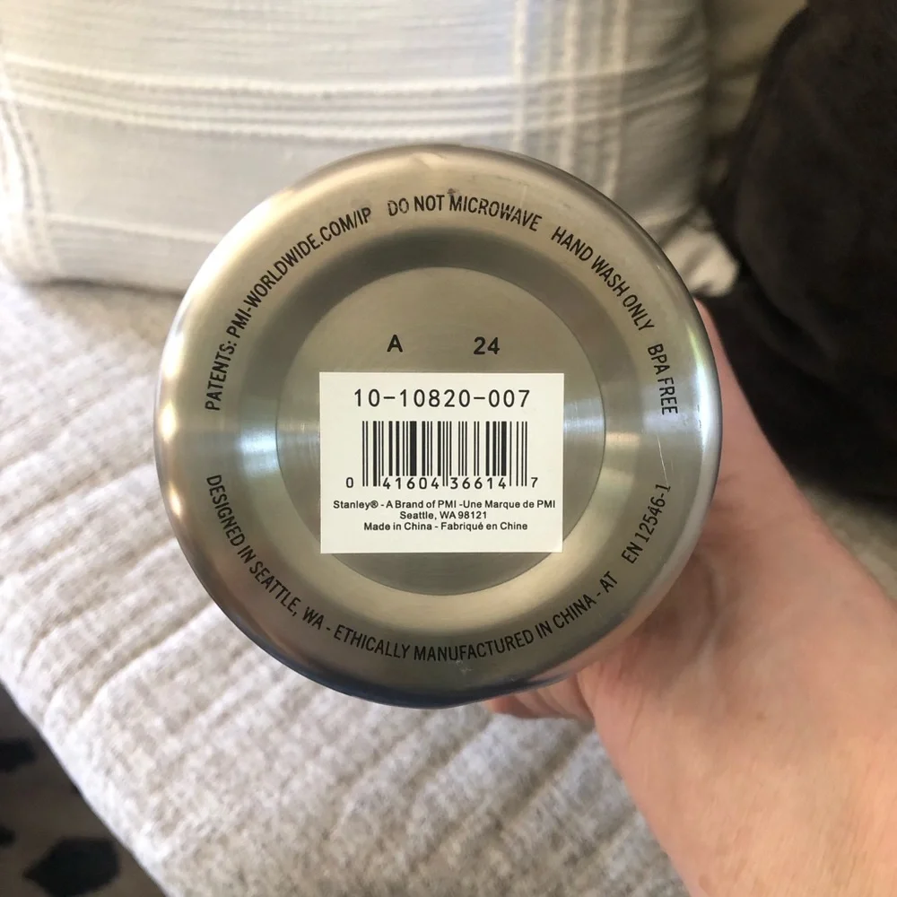 Stanley 1.4qt The Adventure To-Go Bottle. Black - Picture 5 of 9